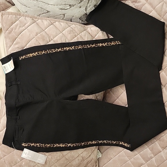 New Leopard Side Stripe Jean Jeggings - Picture 1 of 8
